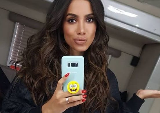 Anitta debocha da presença de famosos no BBB20