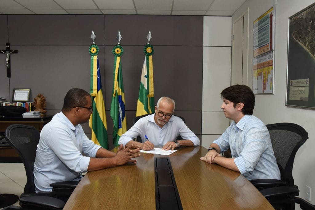 Antônio Bittencourt é exonerado da Assistência Social e volta para Câmara