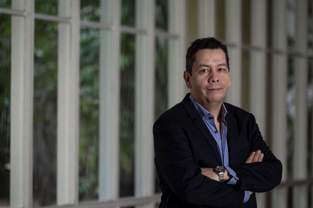 Autor de biografia de Irmã Dulce virá a Sergipe para divulgar obra