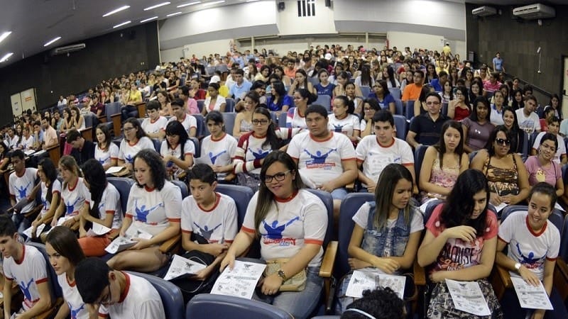 Candidatos do Pré Universitário já podem consultar local de provas