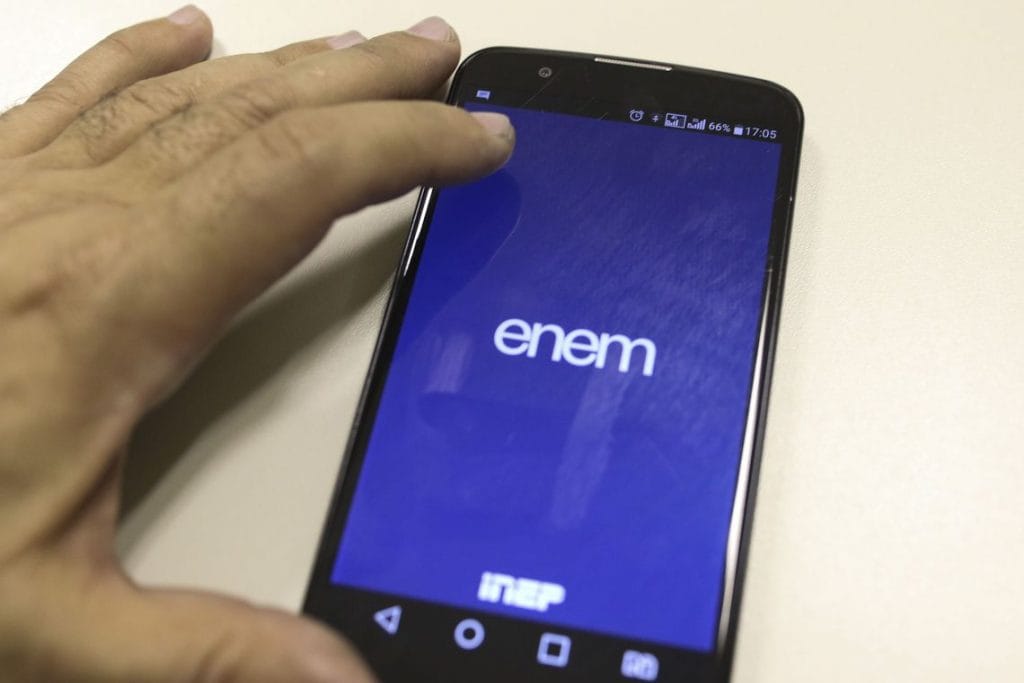 Cerca de 6 mil erros são encontrados em notas do Enem 1 Cerca de 6 mil erros são encontrados em notas do Enem