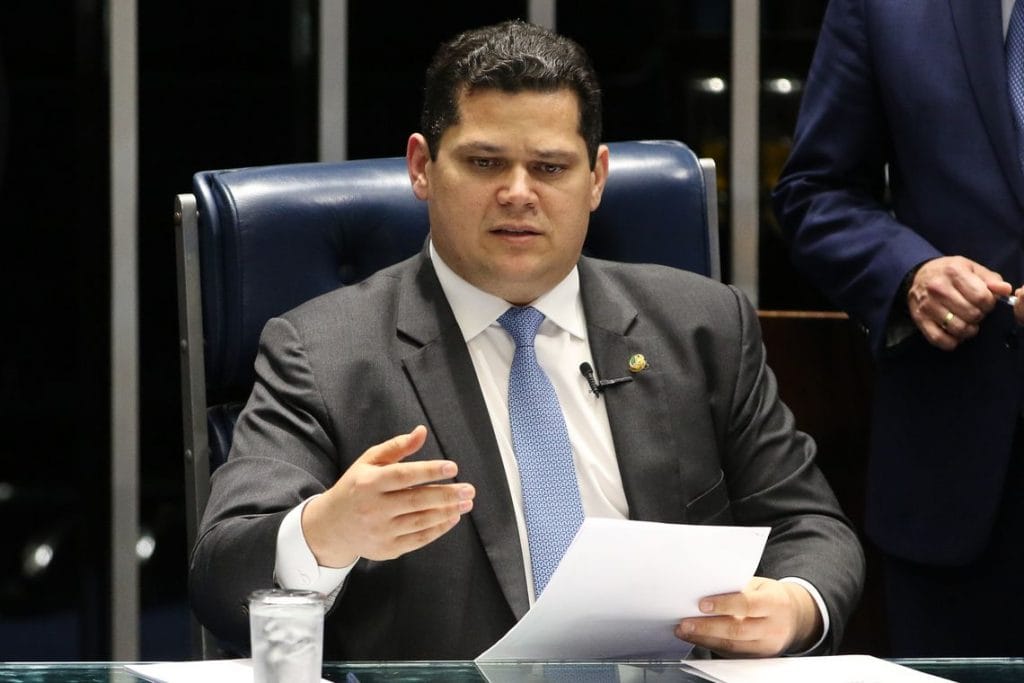 Davi diz que vai esperar Plenário do STF para se posicionar sobre juiz de garantias