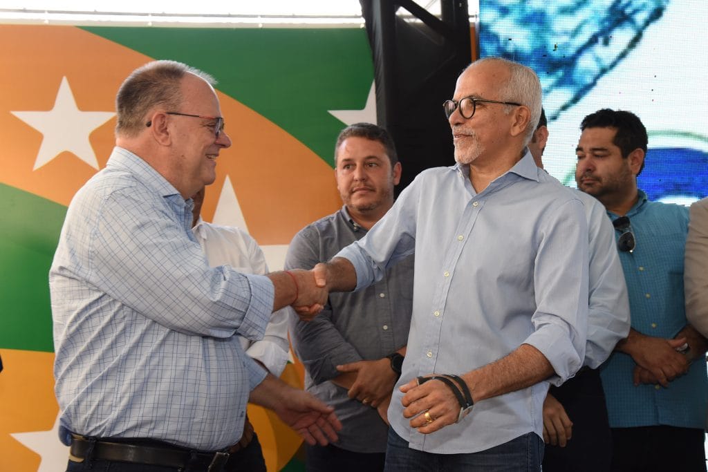 Governo e prefeitura de Aracaju assinam renovação de convênio milionário com a Deso