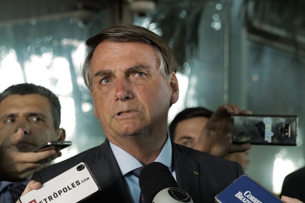 Governo eleva salário mínimo para R 1.045