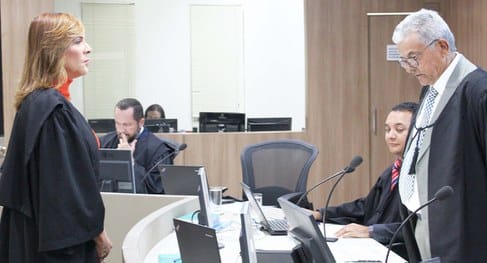Iolanda Guimarães toma posse como membro do TRE SE