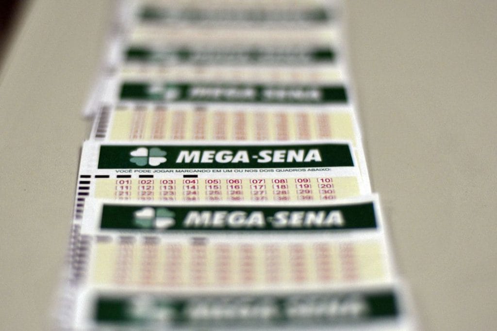 Mega Sena acumula e deve pagar R 40 milhões no sábado