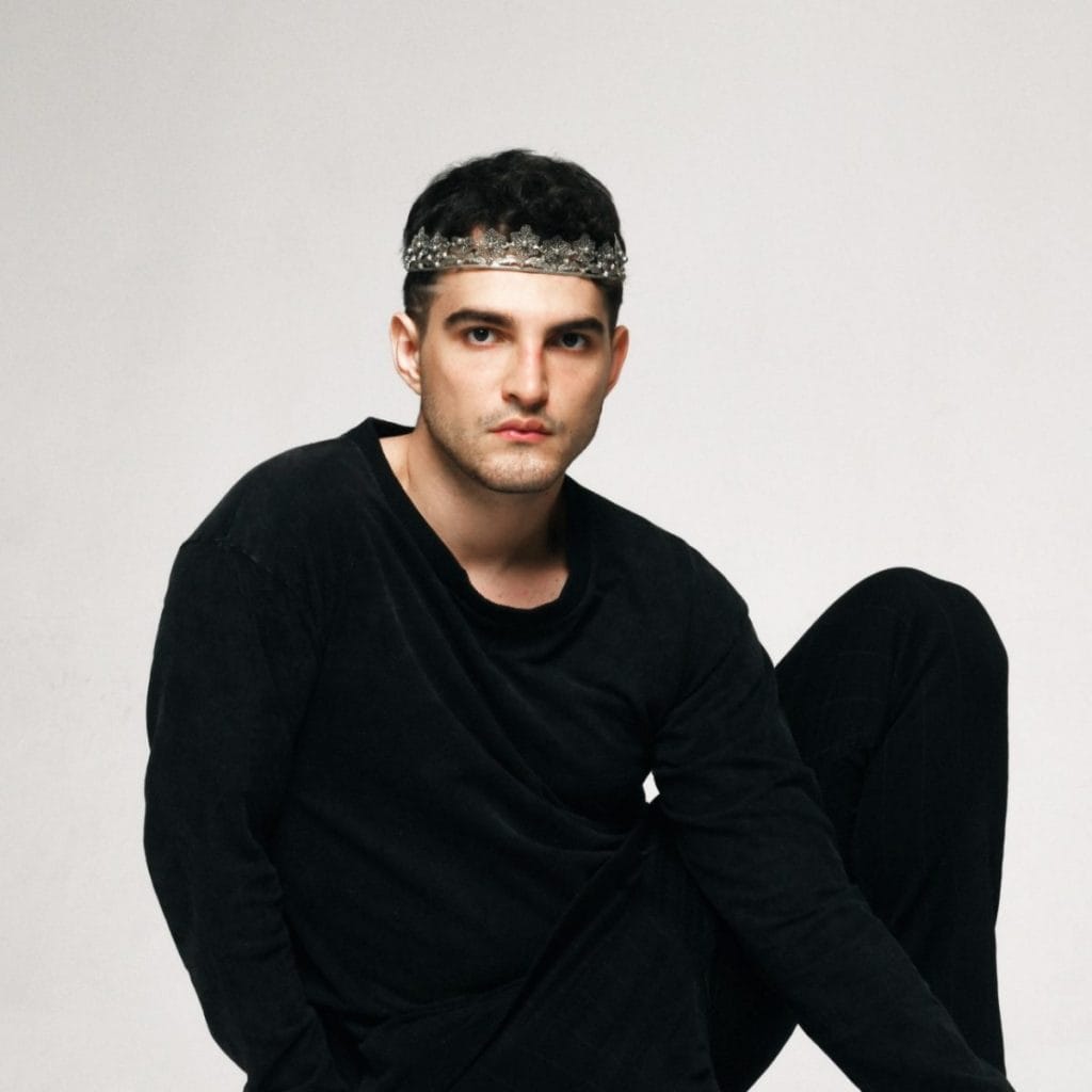 O cantor pop se apresentará no palco do Teatro Atheneu no dia 30 de janeiro.