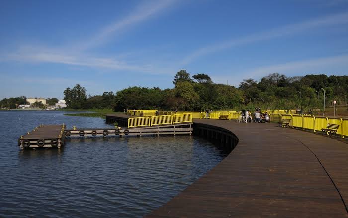 União vende duas mansões no Lago Sul em Brasília por R 18 milhões