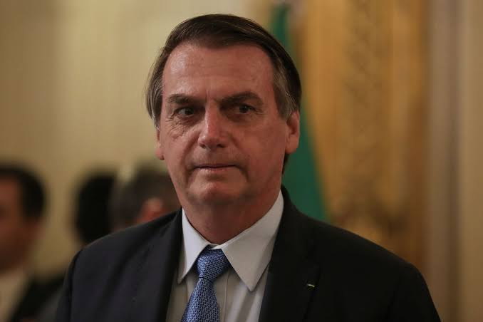 Bolsonaro anuncia fábrica “que extraí água do ar”