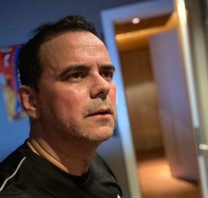 Carioca critica classe elitista e defende Regina Duarte Conte comigo