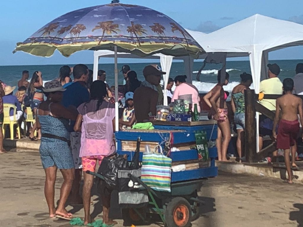Carnaueira Comerciante diz que vendas foram baixas secretário de turismo contrapõe da opinião
