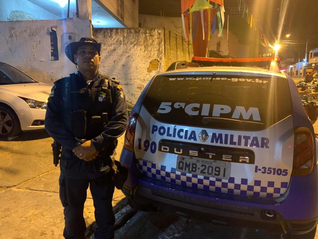 Cerca de 400 policiais fazem a segurança dos foliões de Neópolis