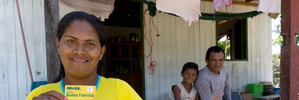 Comissão mista pode votar na terça 13° para beneficiário do Bolsa Família