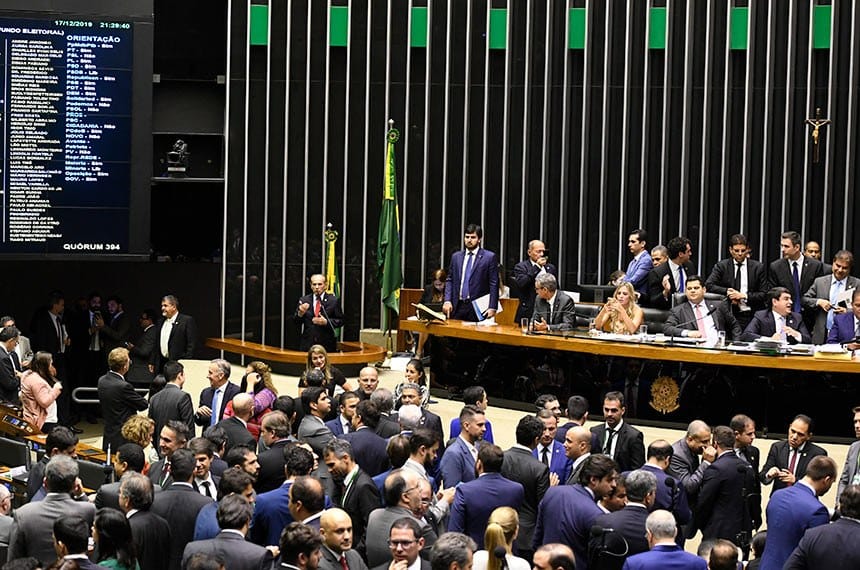 Congresso tem sessão para análise de vetos nesta quarta