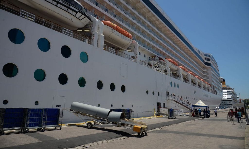 Coronavírus governo monitora navios que estão na costa brasileira