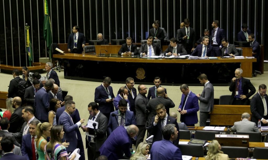 Câmara aprova texto base de MP sobre crédito rural