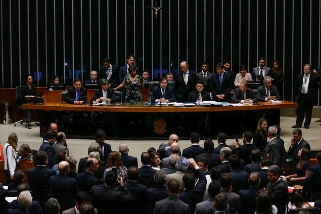 Câmara gasta ao menos 38 mil com viagens de deputados