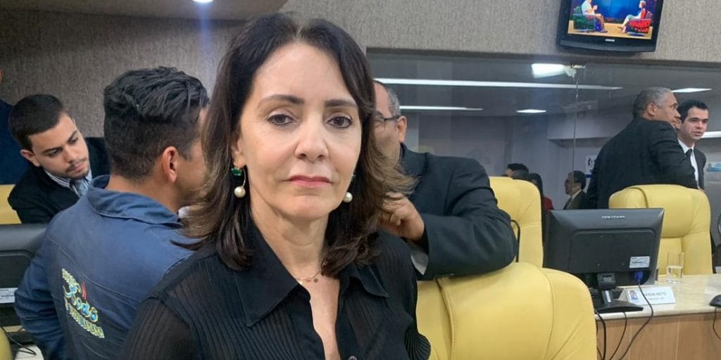 Discurso de Edvaldo foi “uma caçamba de mentiras” avalia Emília Corrêa