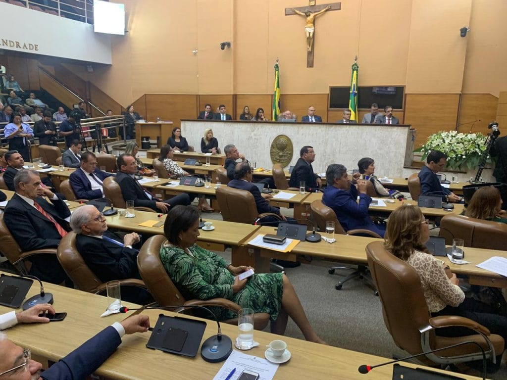 Eleições Deputados estaduais minimizam lançamento de pré candidaturas de delegados