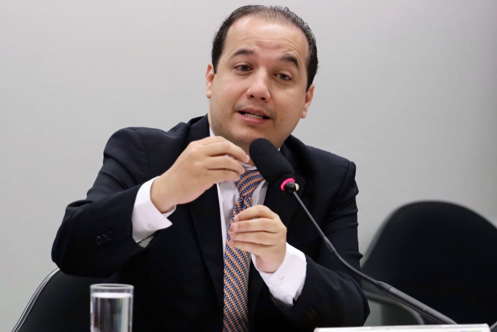 Eleições Valadares Filho confirma que vai procurar Emília e Gilmar Carvalho