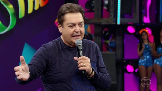 Faustão critica dirigentes do Flamengo em incêndio e cobra vergonha na cara