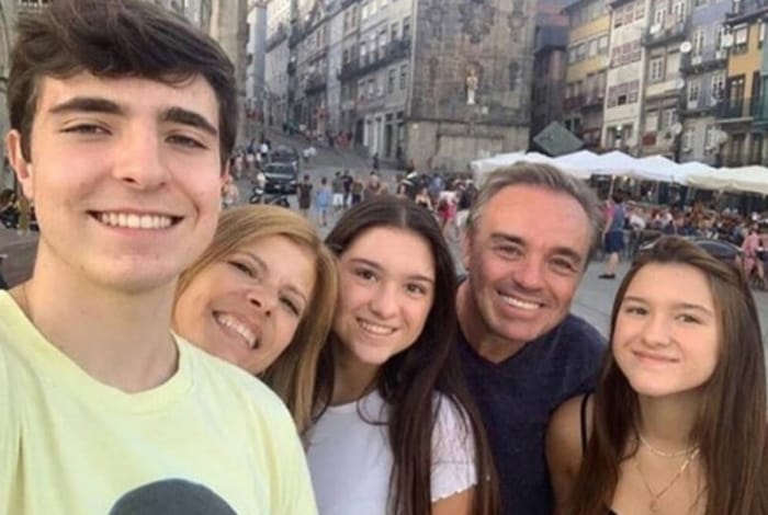 Filhos de Gugu Liberato afirmam que a mãe está contra eles
