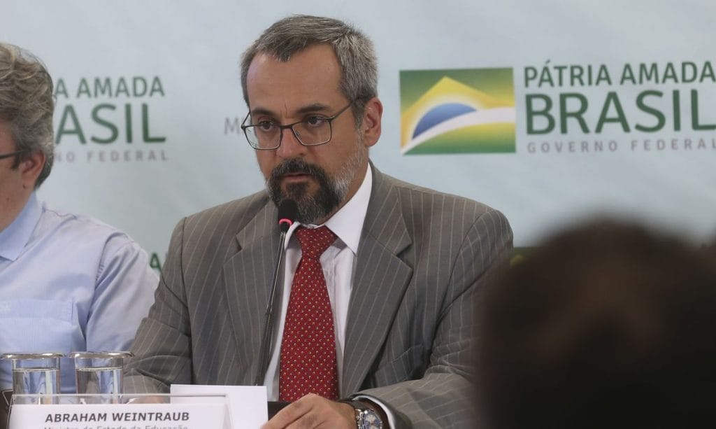 Impacto de cortes de bolsas da Capes foi maior no Nordeste