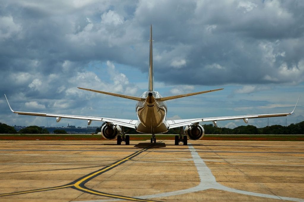 Itamaraty agradece a China por autorizar pouso de aviões brasileiros