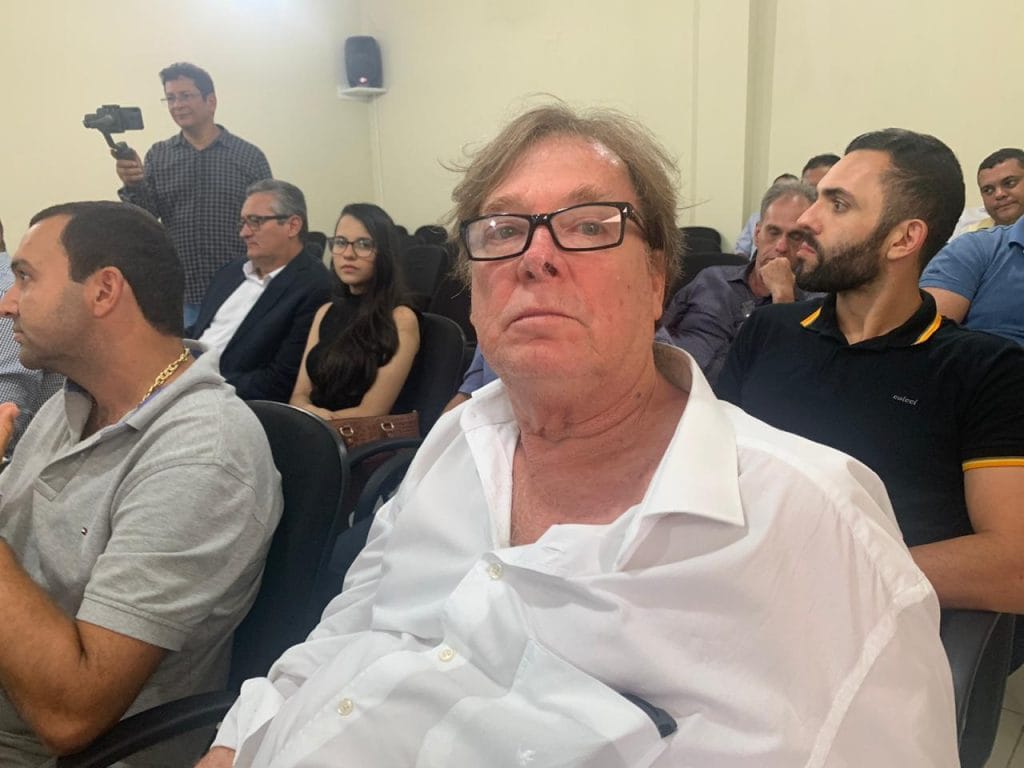 Laranjeiras Paulo Hagenbeck diz que reduziu despesas para pagar salários e fornecedores