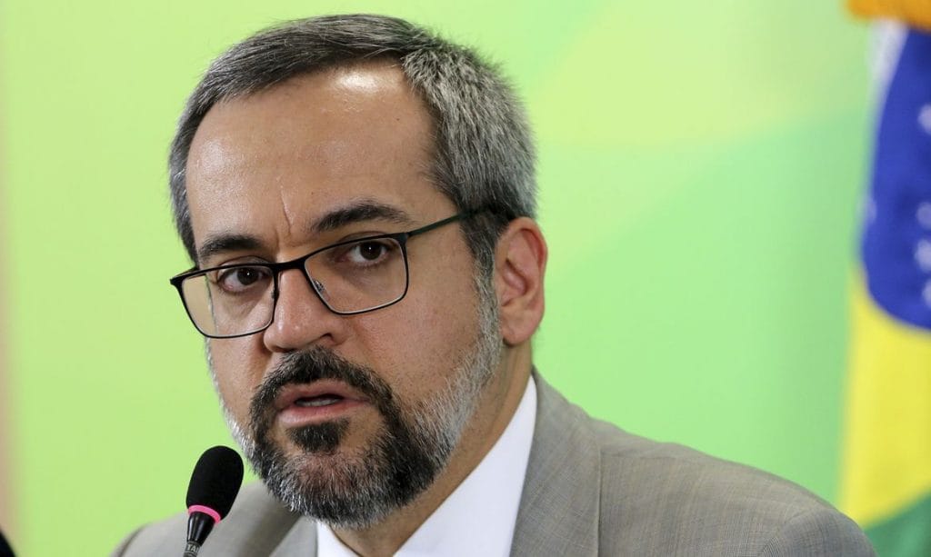 Ministro divulga escolas cívico militares para 2020 Sergipe não está na lista