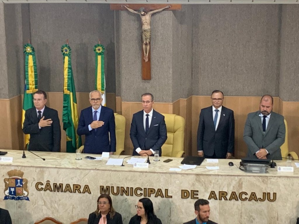 Na Câmara, Edvaldo cita Fernando Pessoa, compara sua gestão com anterior e ataca adversários 1 Na Câmara Edvaldo cita Fernando Pessoa e compara sua gestão com anterior