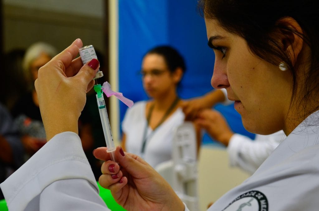 OMS confirma 11.953 casos de coronavírus em todo o planeta