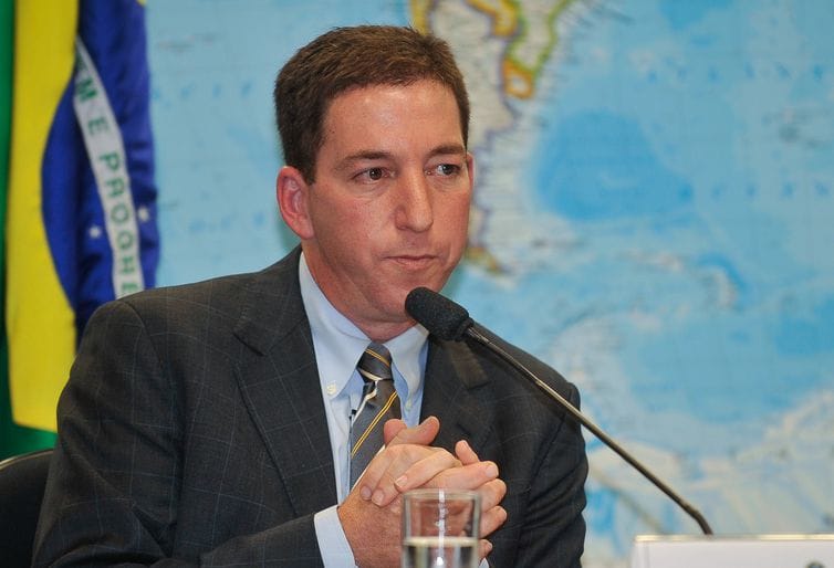 Operação Spoofing Juiz rejeita denúncia contra Glenn Greenwald e aceita contra seis investigados