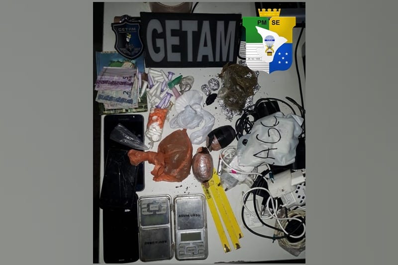 Polícia prende casal por tráfico de drogas em Aracaju