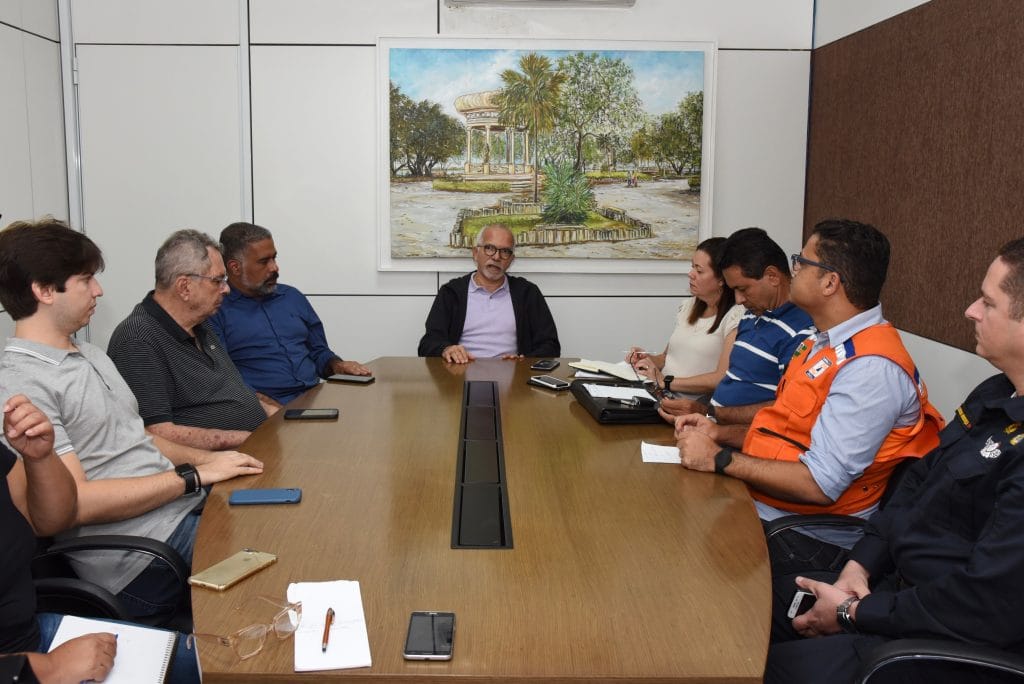 Prefeito reúne Comitê de Crise para tratar das fortes chuvas deste sábado em Aracaju