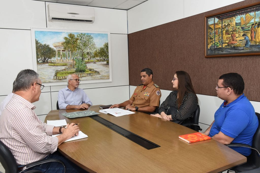 Prefeitura e Iphan discutem solução para antiga Estação Leste