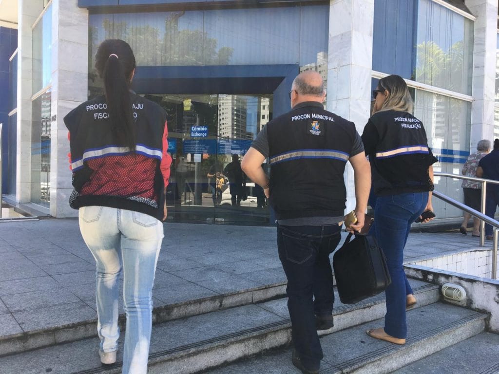 Prefeitura implanta link para denúncia de descumprimento da lei dos 15 minutos