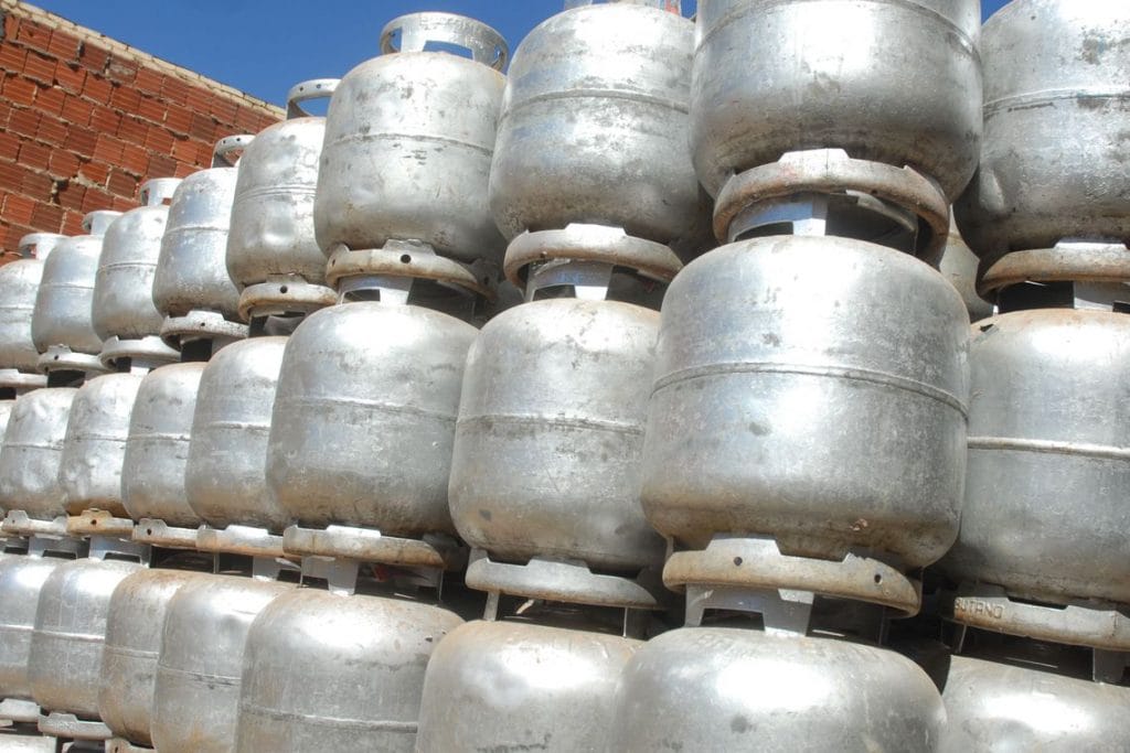 Preços do gás de cozinha varia entre R 65 e R 75 em Aracaju