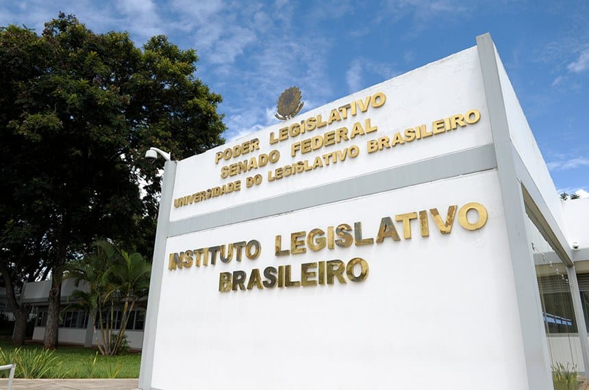 Senado oferece curso on line que pode ser útil para concurseiro