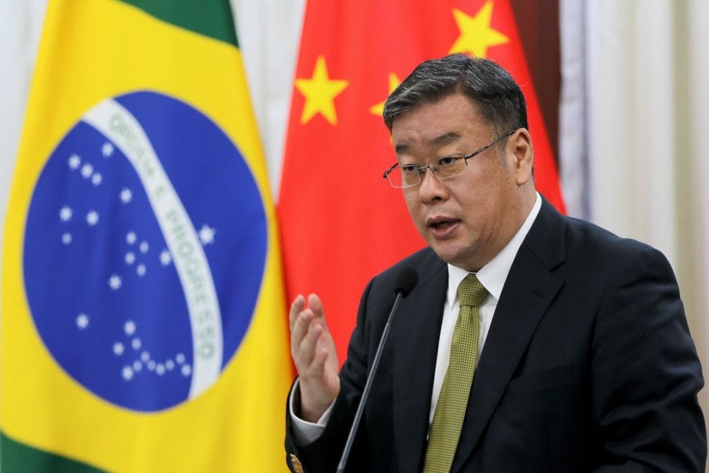 “Brasileiros não estão em prisão domiciliar” garante diplomata chinês