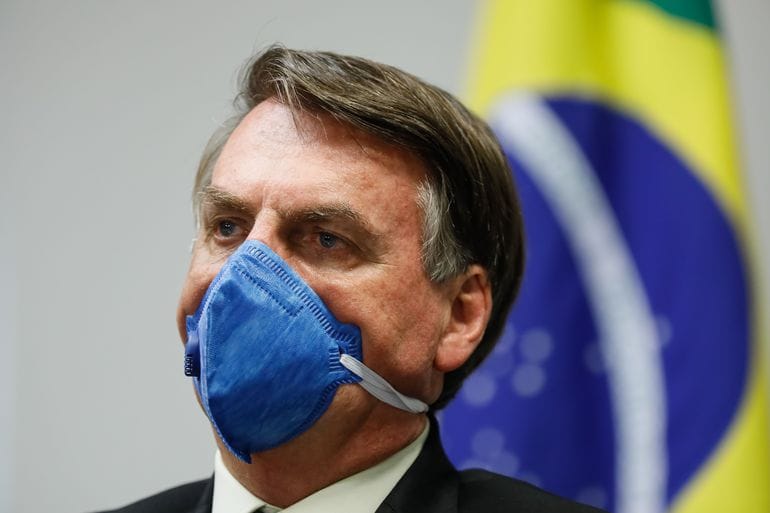Alguns governadores estão tomando decisões que não são de suas competências diz Bolsonaro