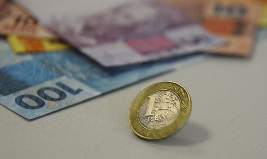 Após desaceleração da economia PIB cresce 11