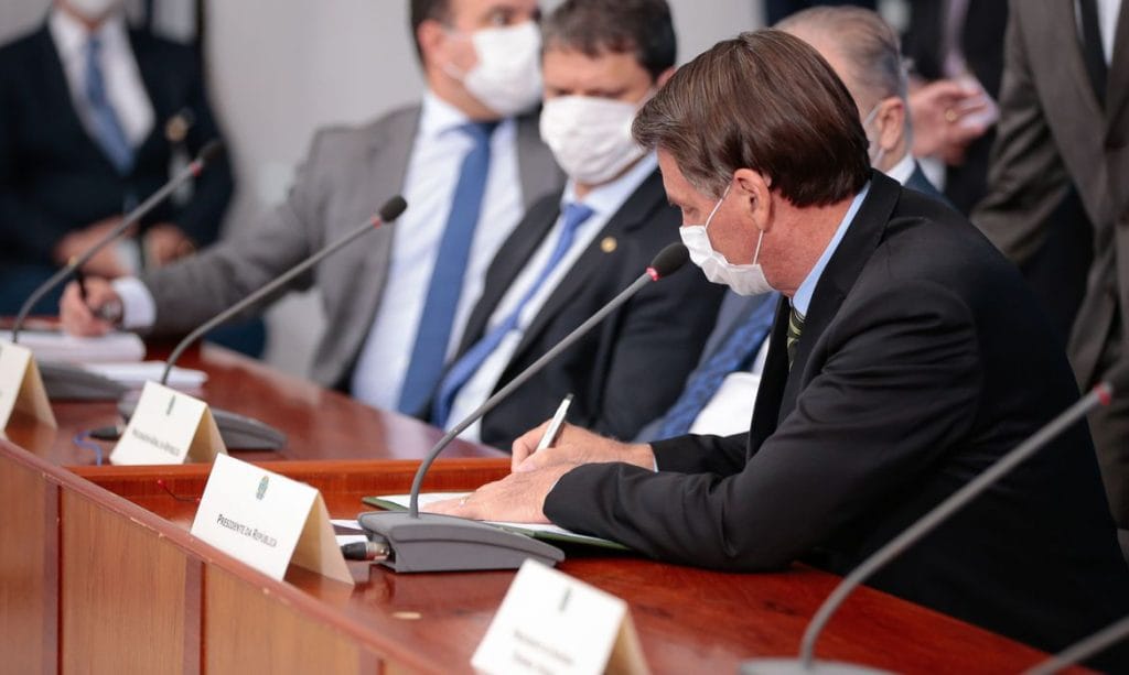 Aéreas poderão prorrogar reembolso de passagens