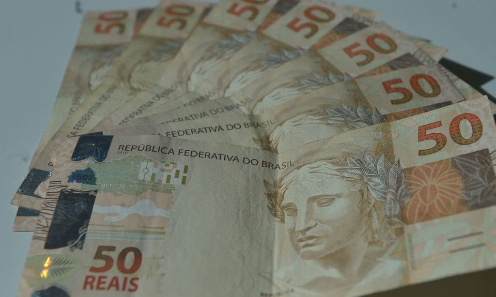 Bolsa sobe 75 e dólar cai para R 503 em dia de trégua