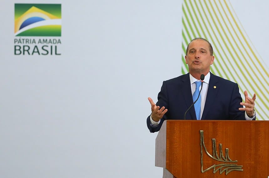 CDR pode ouvir Onyx Lorenzoni sobre fila de espera no Bolsa Família