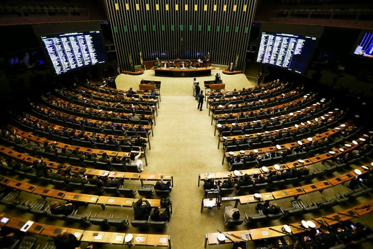 Conselho de Ética pode votar oito representações contra deputados do PSL