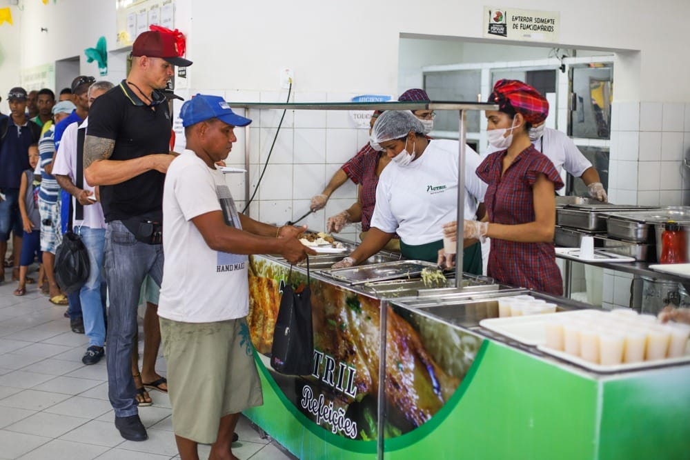 Coronavírus Restaurante Padre Pedro passa entregar comida em quentinhas