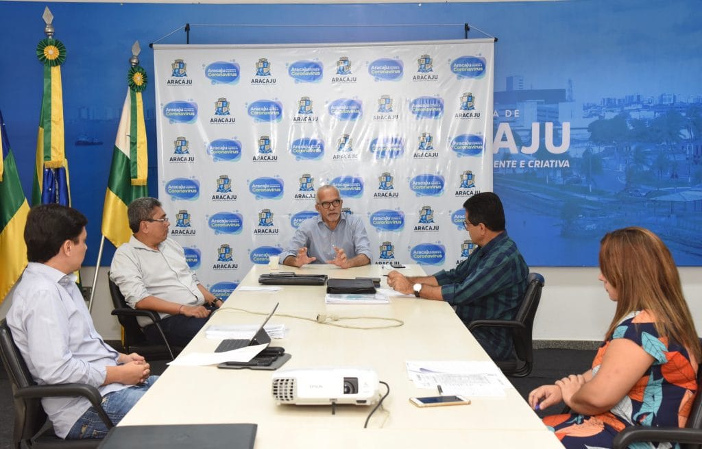 Covid 19 Prefeitura de Aracaju discute cadastro dos autônomos para auxílio emergencial