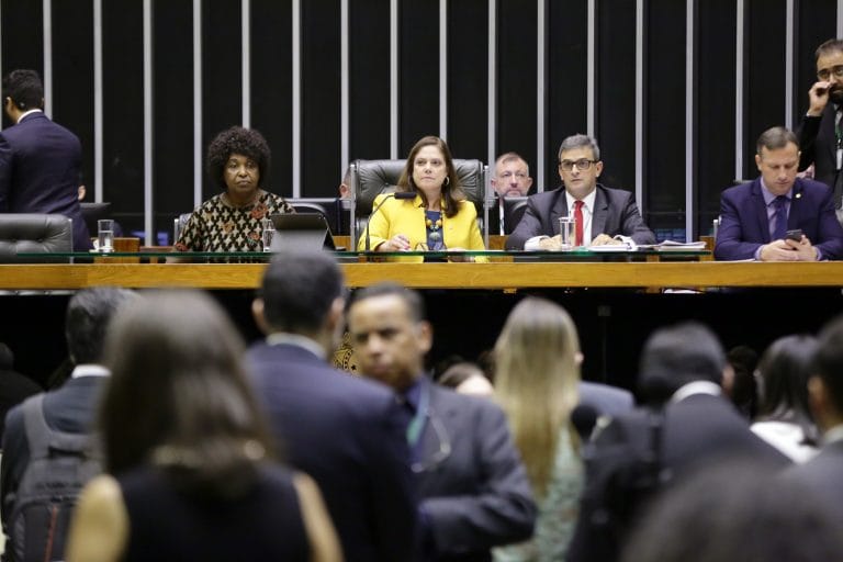 Câmara dos Deputados aprova 11 acordos internacionais um deles com a ONU sobre refugiados