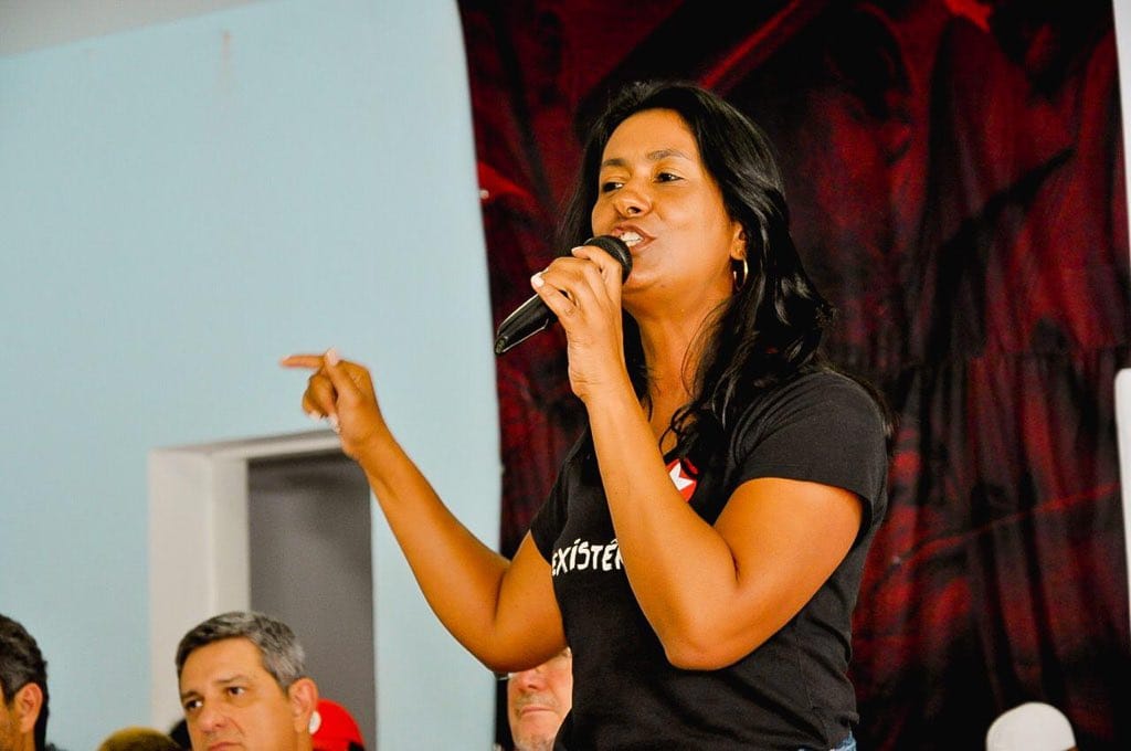 Eliane Aquino critica pronunciamento de Jair Bolsonaro e pede para que população confie em especialistas